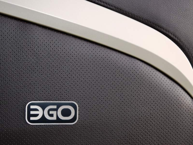 Массажное кресло EGO Cosmo EG8808 коричневый 
									арт. EG8808 коричневый